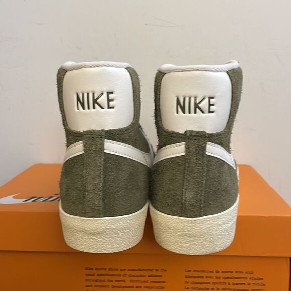 Nike Blazer Mid’ 77 Vintage Suede Medium Olive Women Size 10.5(DV7006-201) - Picture 9 of 12